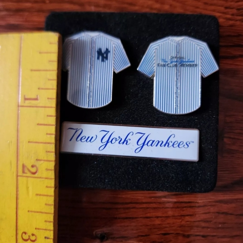 New York Yankees Pins - Picture 4 of 4